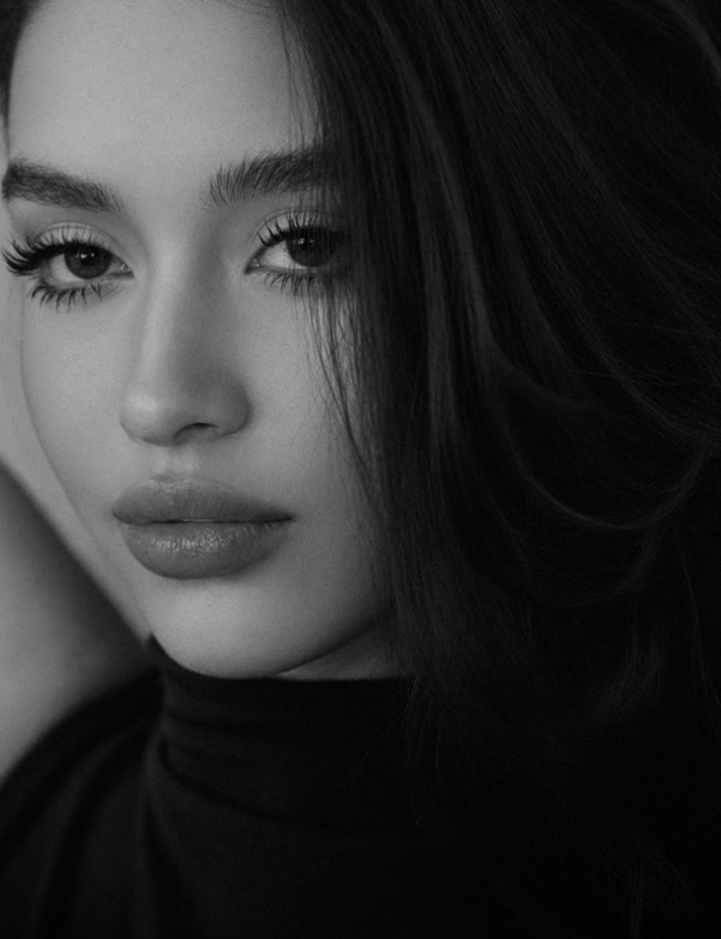 Alexandra brow artist